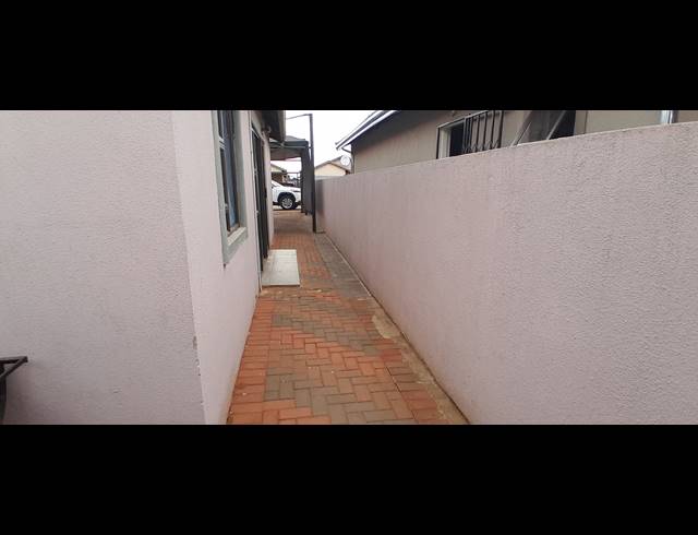 3 BEDROOM HOUSE FOR SALE IN WINDMILL PARK